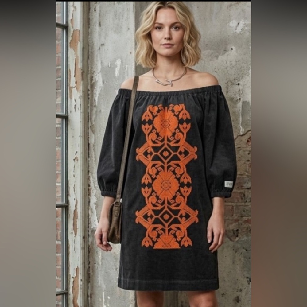 Ivy Jane Dress size S